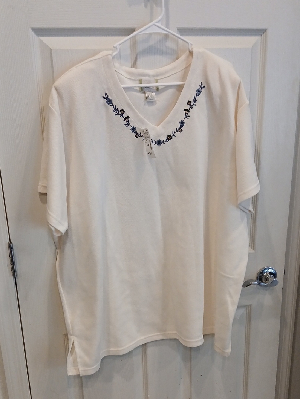 Capistrano Essentials Cream Top with Blue Embroidery